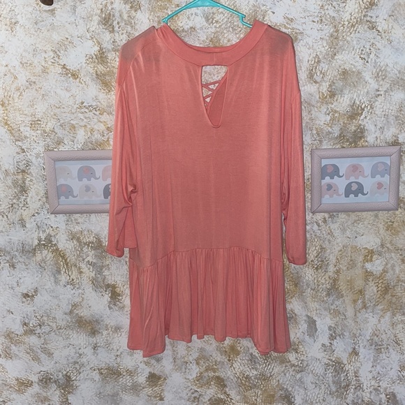 Pink top - Picture 5 of 5